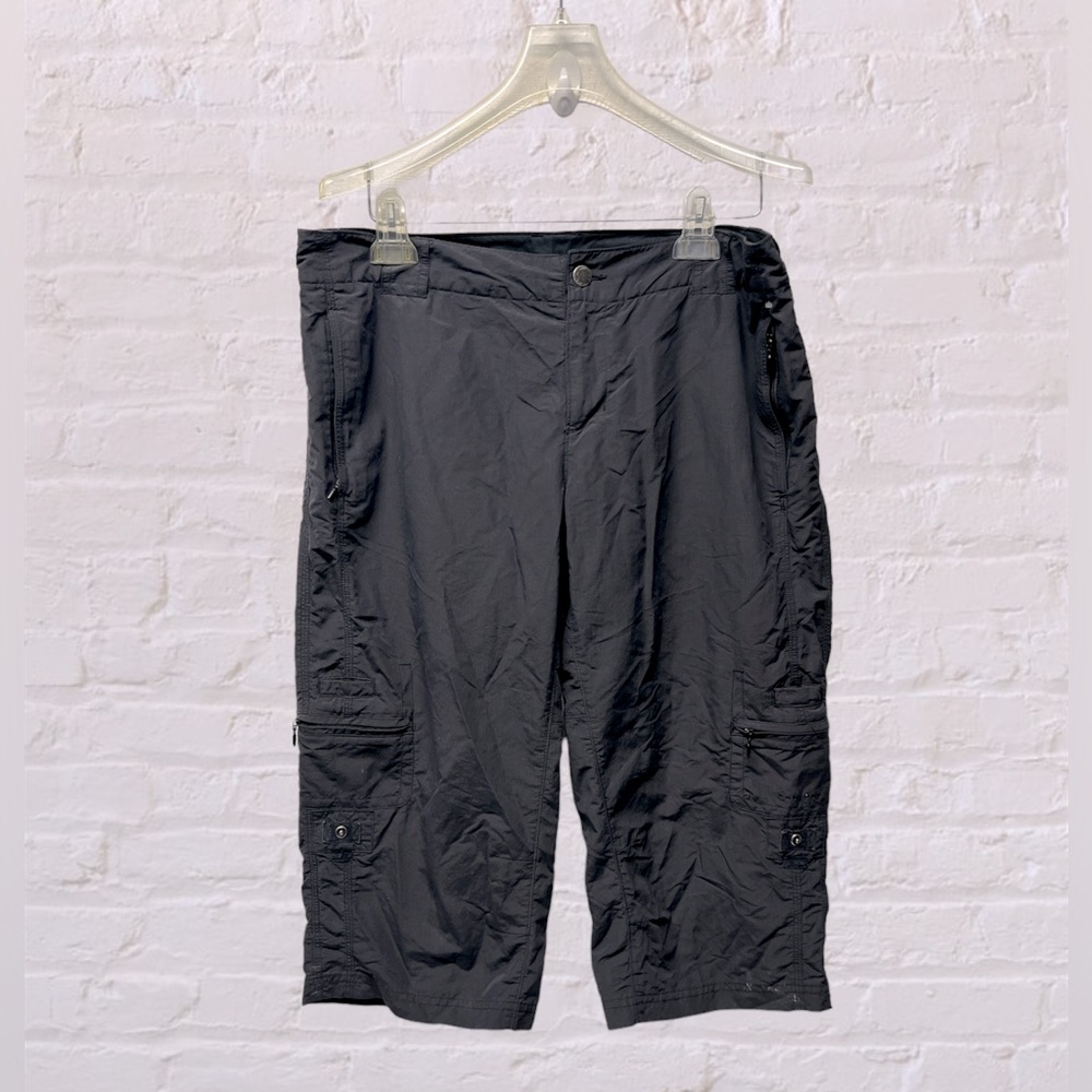 Columbia black Bermuda cargo capri shorts sz 12